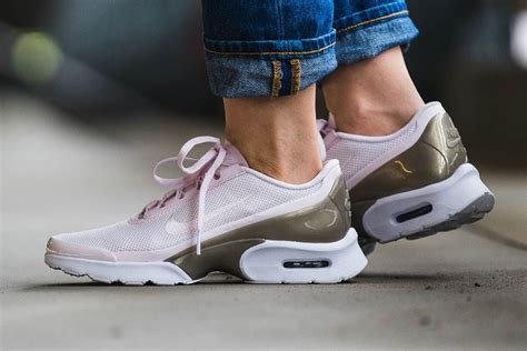 nike air max jewell weiß rosa|Buy Air Max Jewell Shoes: New Releases & Iconic Styles .